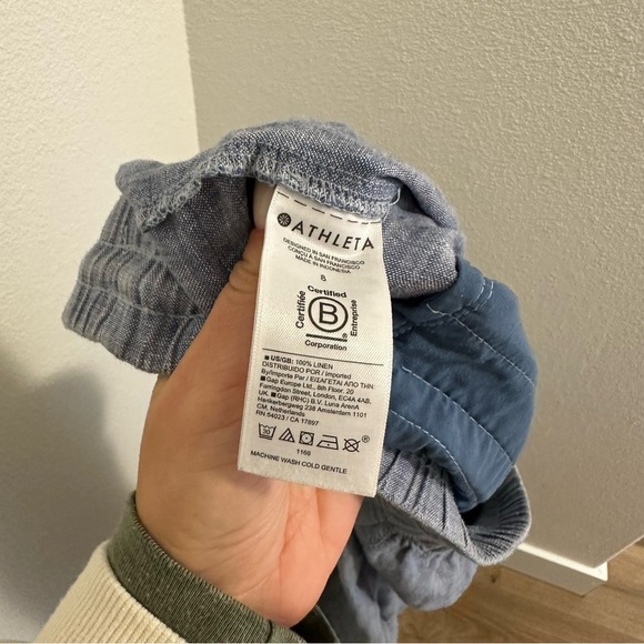 ATHLETA Retreat Linen Joggers Pants Chambray Blue Size 8 Women’s Elastic Waist - Picture 10 of 10